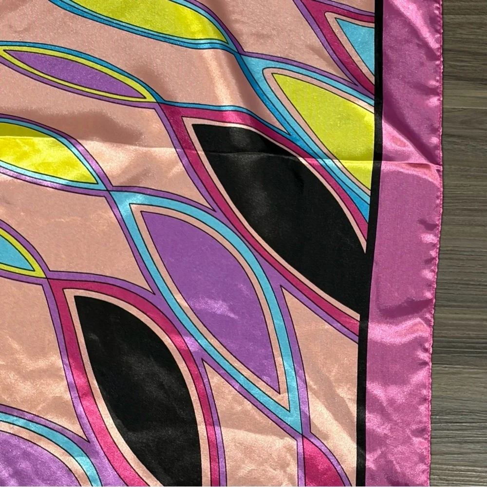 MOSI Large Pink Satin Polyester Scarf Psychedelic Diamond Pattern 35.5 x 35